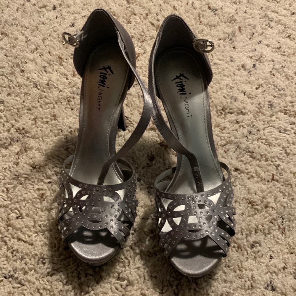 Fioni Night Heels